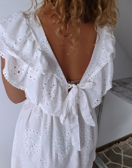 sukienka biała z falbanami 9