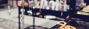 Srebrna biżuteria – o tych 5 rzeczach pamiętaj przed zakupem